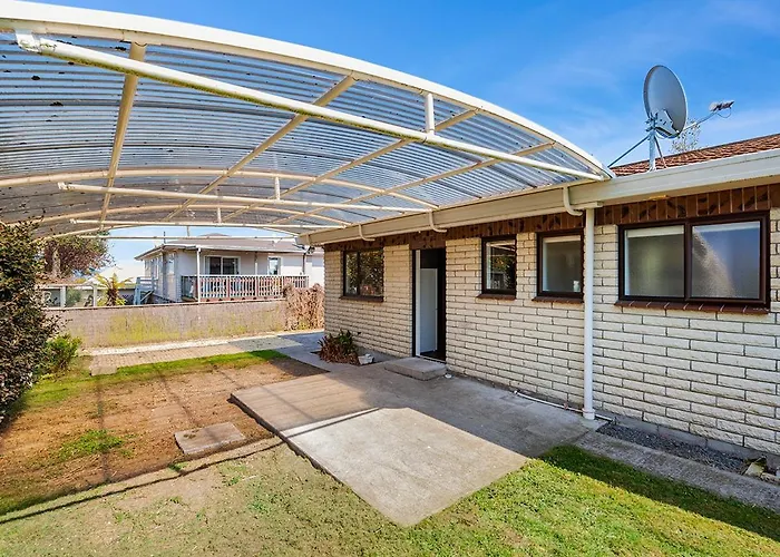 Heathcote Cottage - Taupo Holiday Home